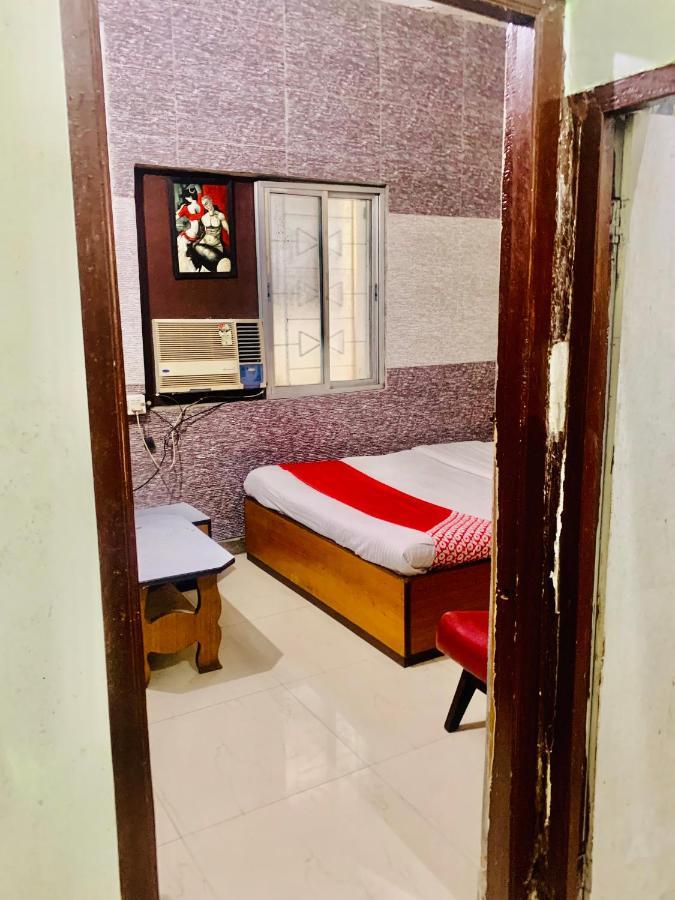 Hotel Bengal -100M From Park Circus 7 Point Calcutta Exteriör bild